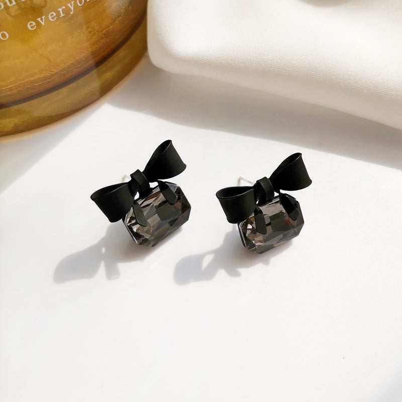 Black Earrings Personalized Matte Bow Earrings Niche Short Earrings Women