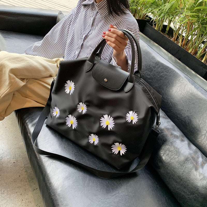 Embroidered small daisy portable large capacity bag