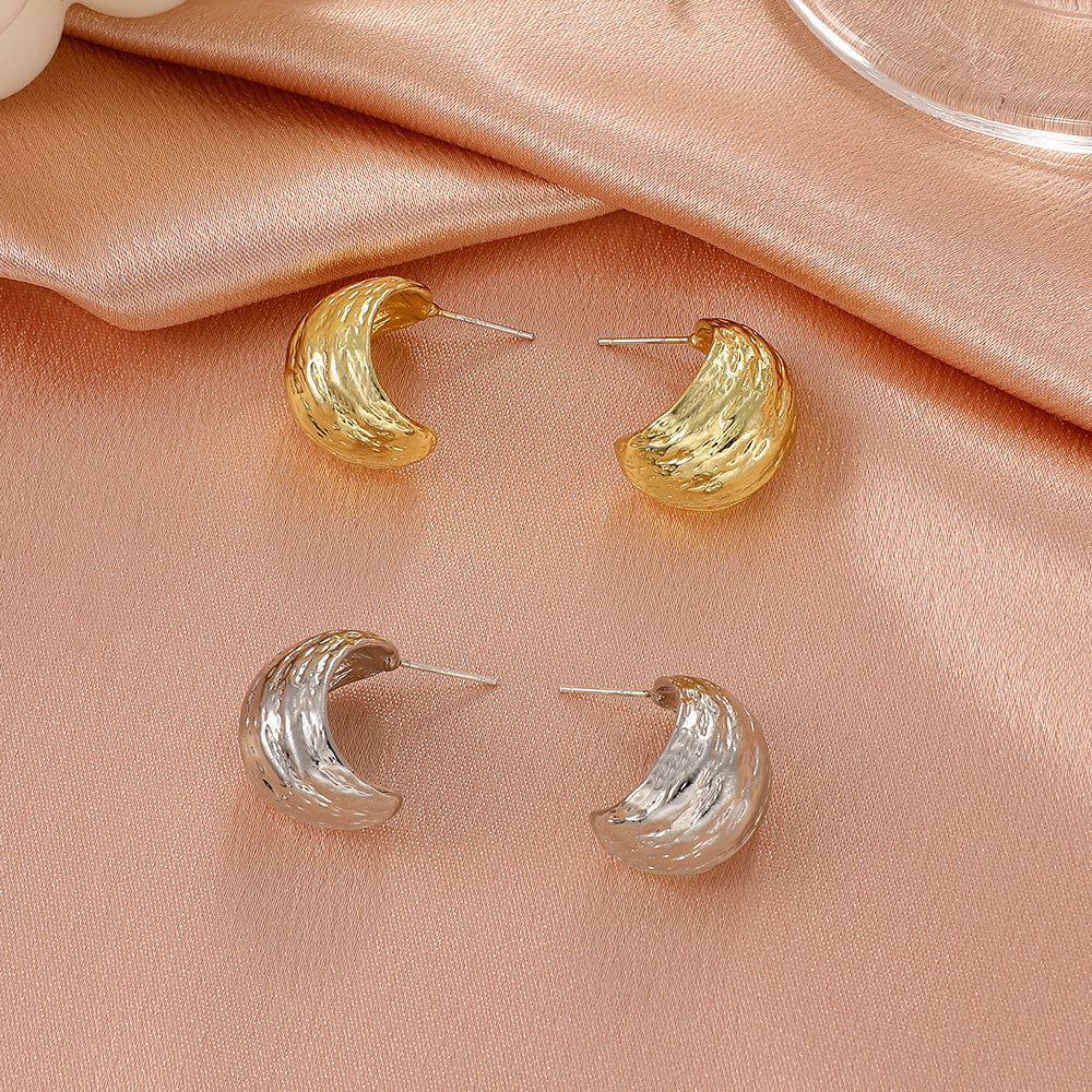 Exaggerated Pleated C-shaped Earrings For Women Retro Fashion Personality