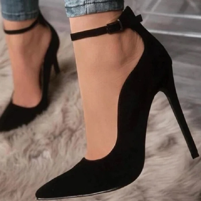 Buckle pointed high heels