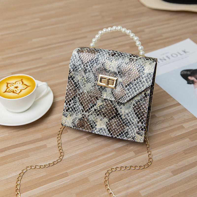 Women's New PU Fashion Trend Snake Pattern Diagonal Bag