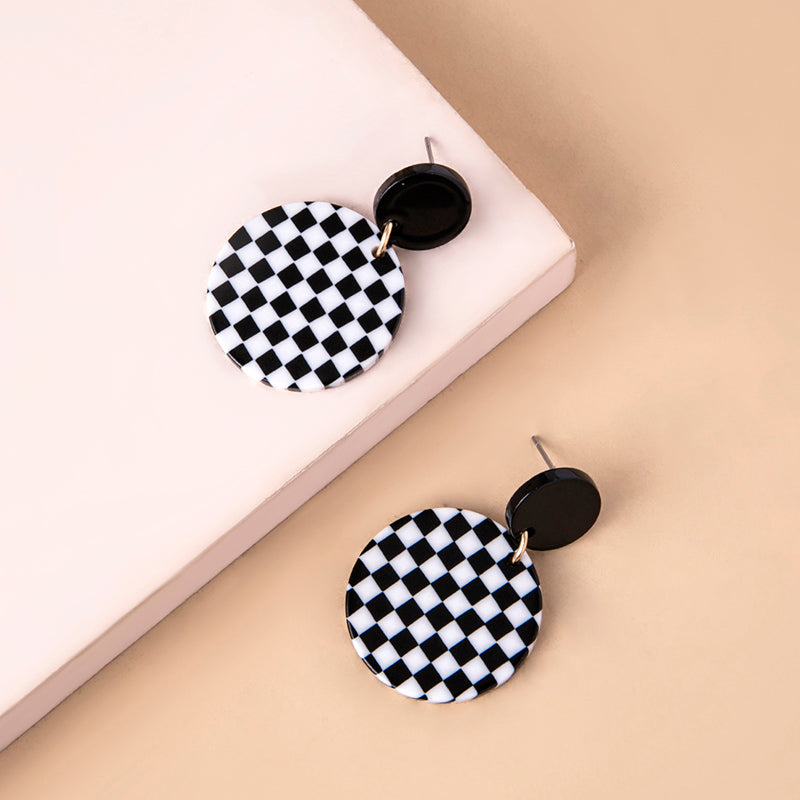 Black White Chequered Print Round Acrylic Pendant Drop Earrings For Women