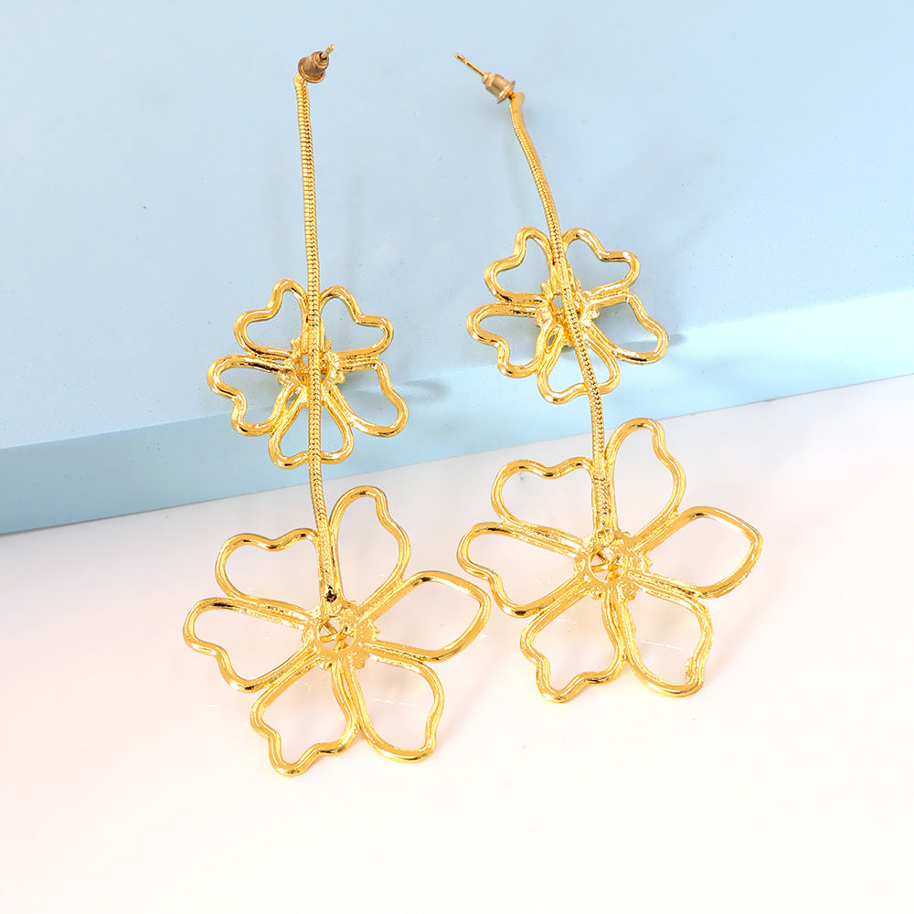 Fashion Simple Flower Hollow Earrings For Women