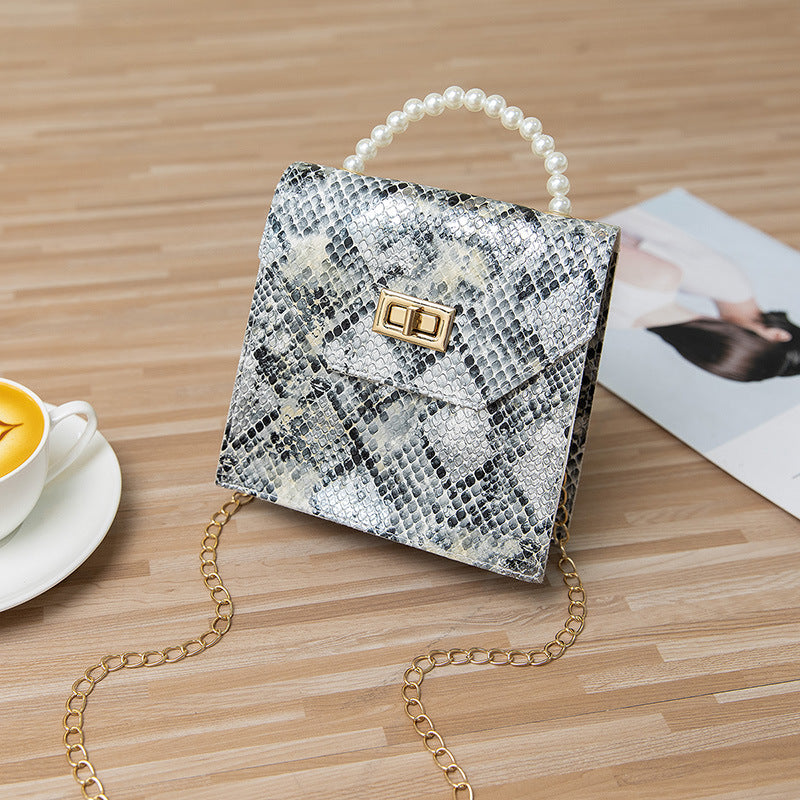 Women's New PU Fashion Trend Snake Pattern Diagonal Bag