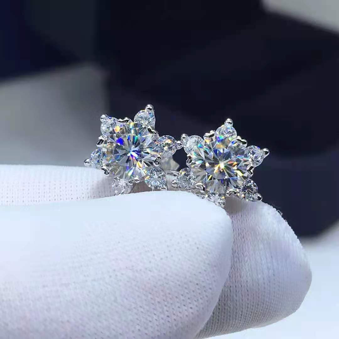 Authentic D-color Moissanite Star Earrings For Women