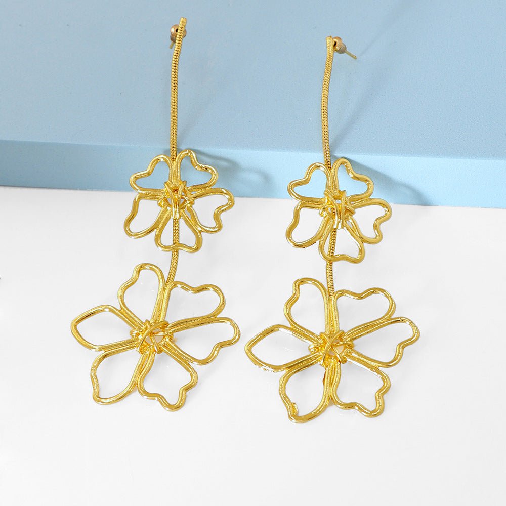 Fashion Simple Flower Hollow Earrings For Women