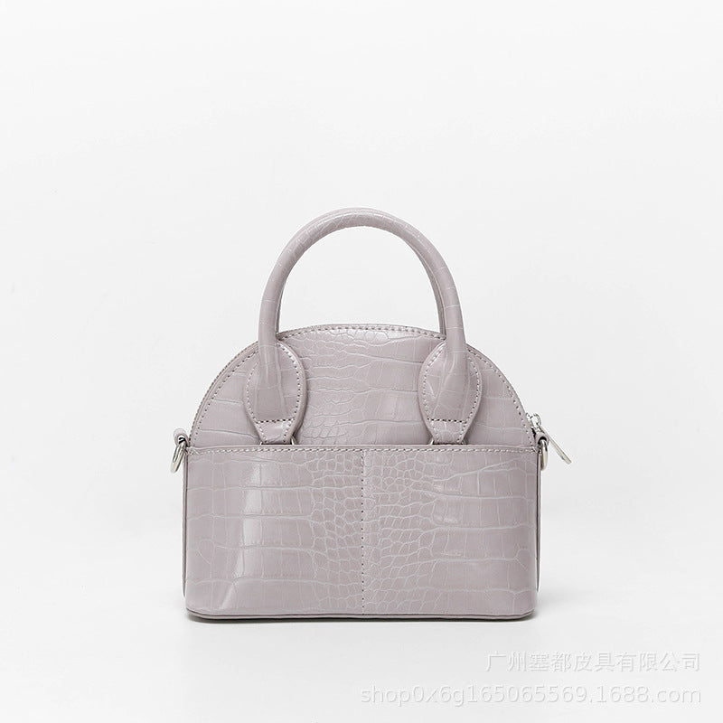 Fashion one-shoulder diagonal bag