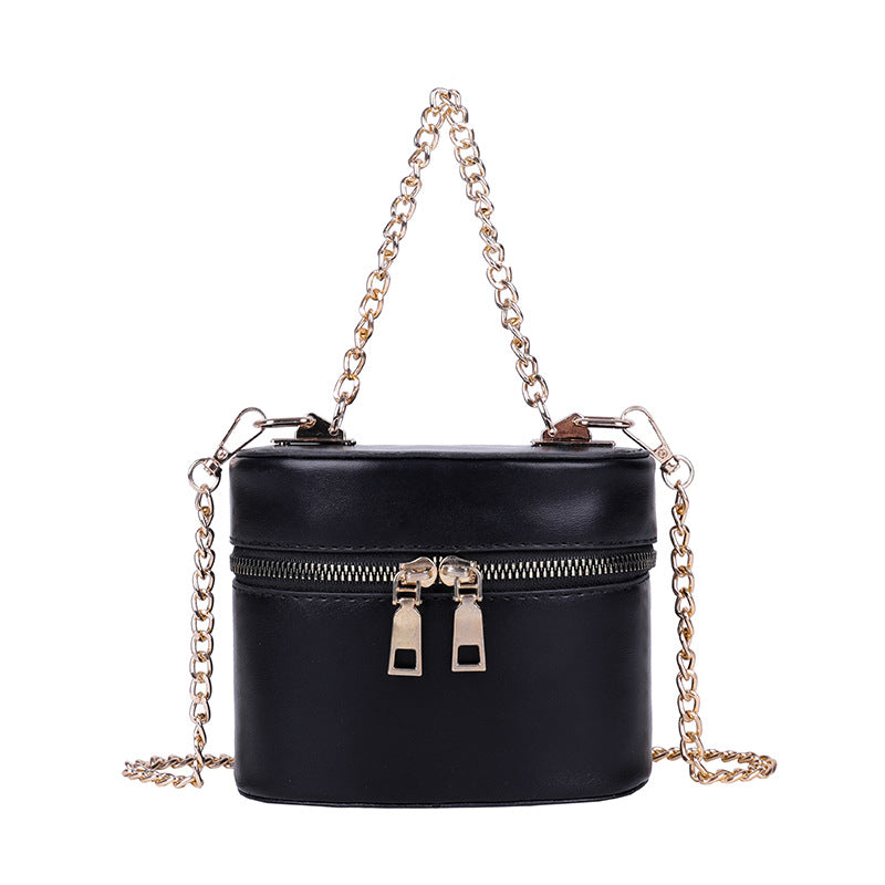 Chain crossbody bucket bag