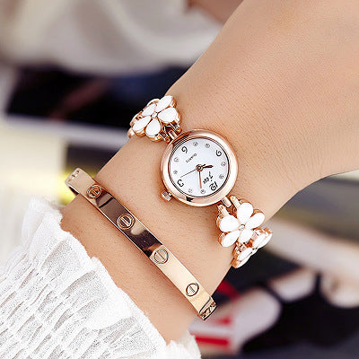 Fashion casual diamond inlaid Quartz Bracelet Watch