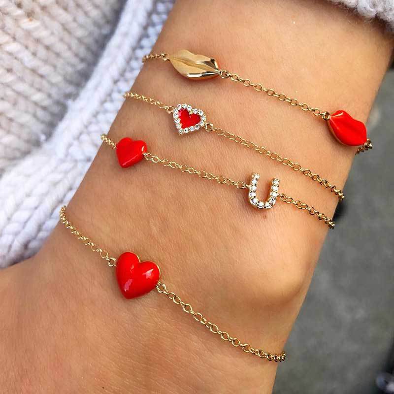 Gilded love lips bracelet women