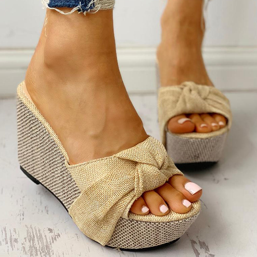 Bow tie sandals