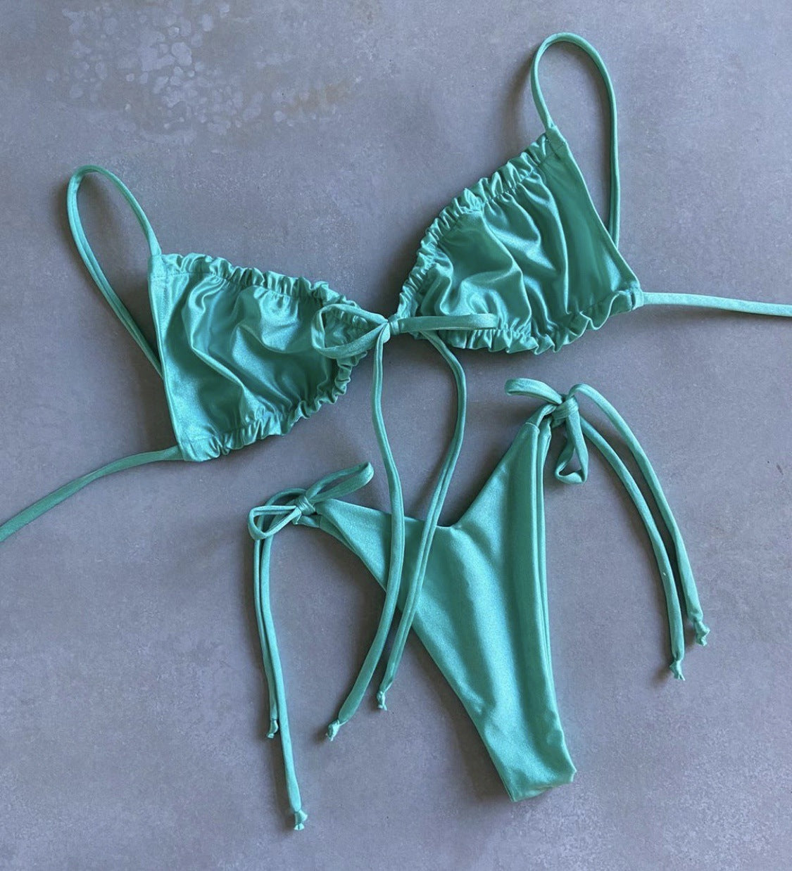 Solid color split bikini swimsuit