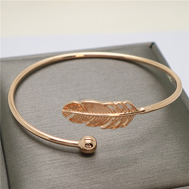 Meticulous Simple Nostalgic Retro Feather Silver Bracelet Small Bracelet For Women