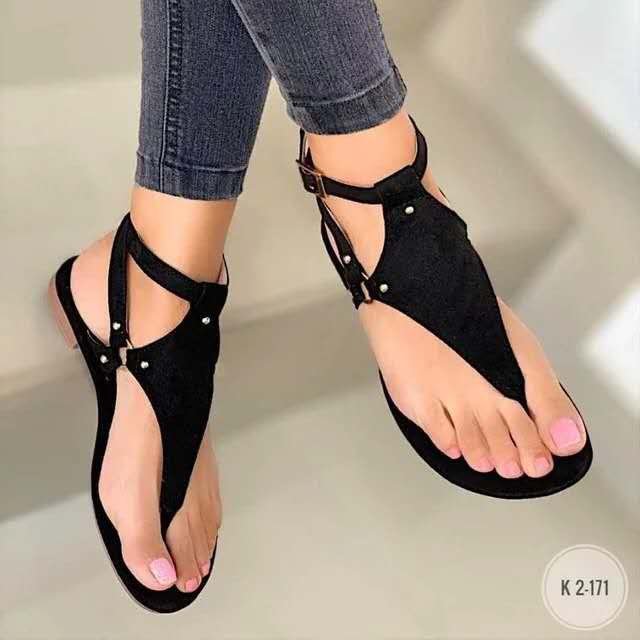 Beach buckle sandals