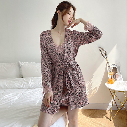 Fashionable Feminine Suspender Nightgown Suit Is Soft