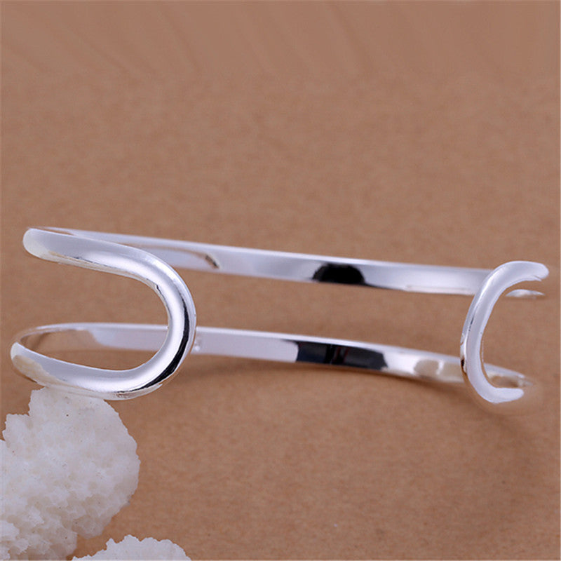 Another silver flat two-line bracelet women