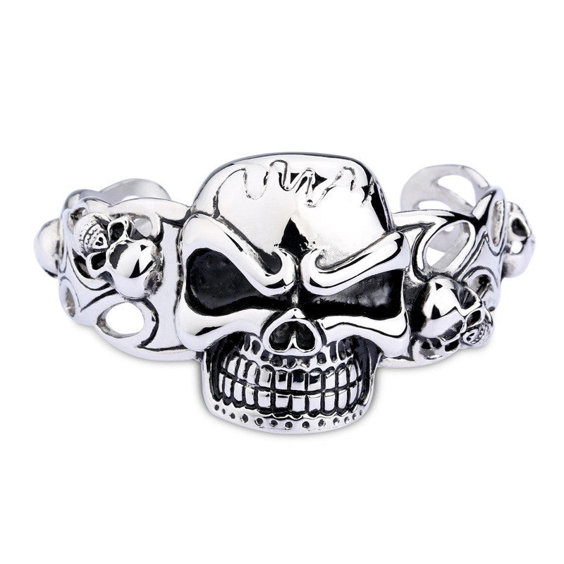 Trendy male skull domineering bracelet bracelet