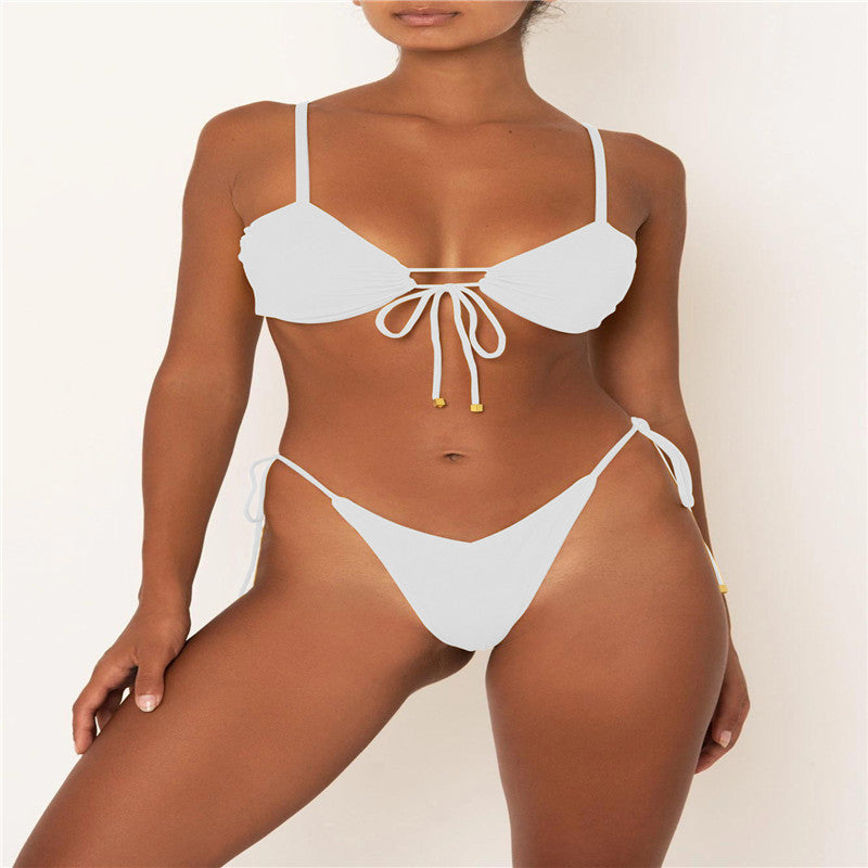 Split bikini with solid color strap