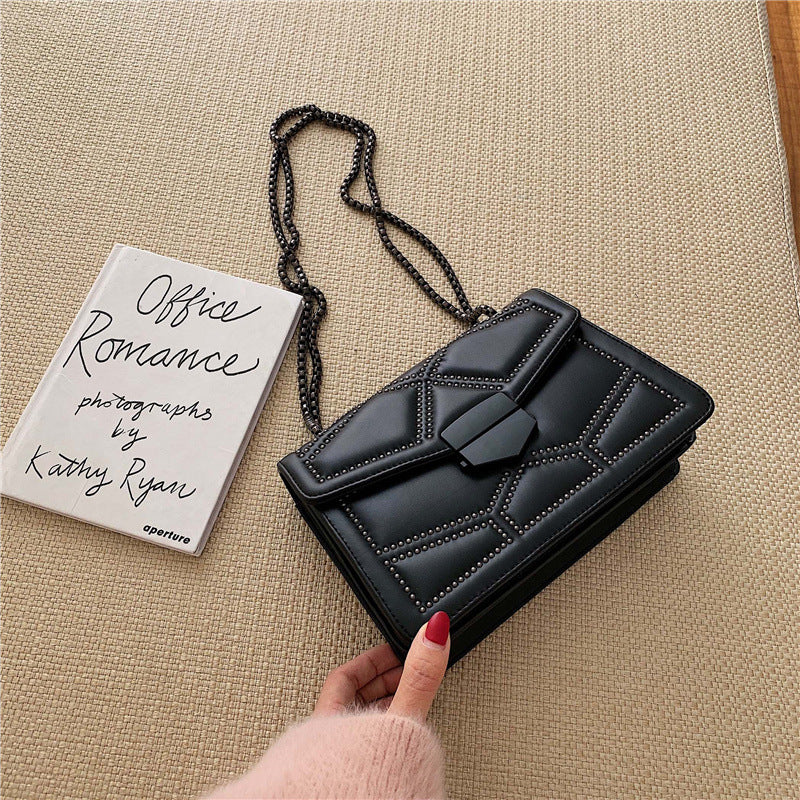 Casual Chain One Shoulder Messenger Small Square Bag