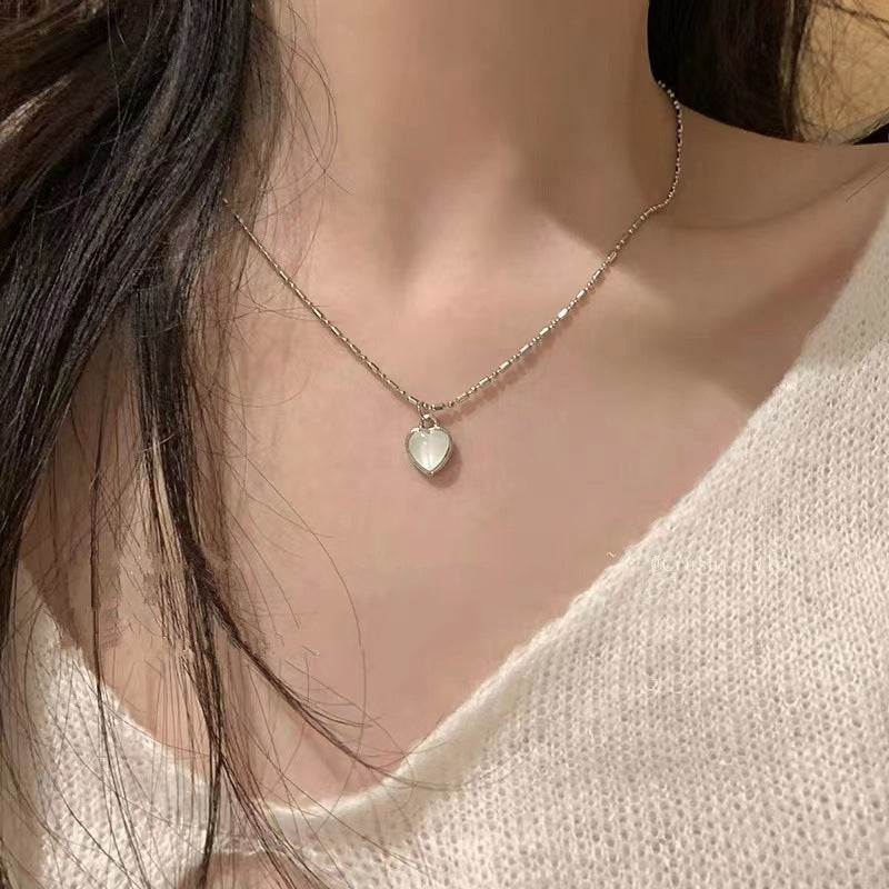 Gentle Love Pendant Necklace Versatile For Women