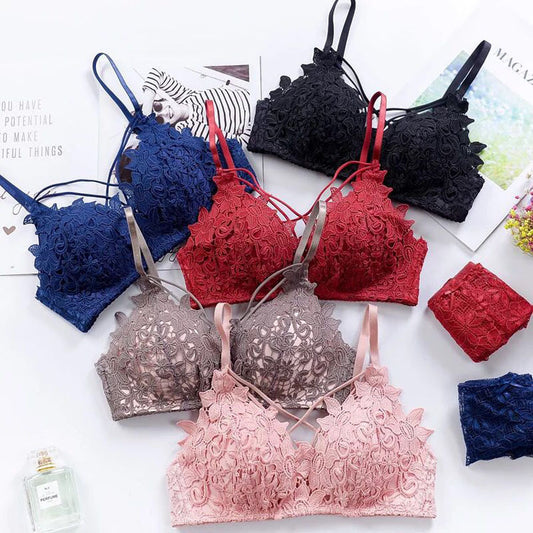 Lace gathered bra