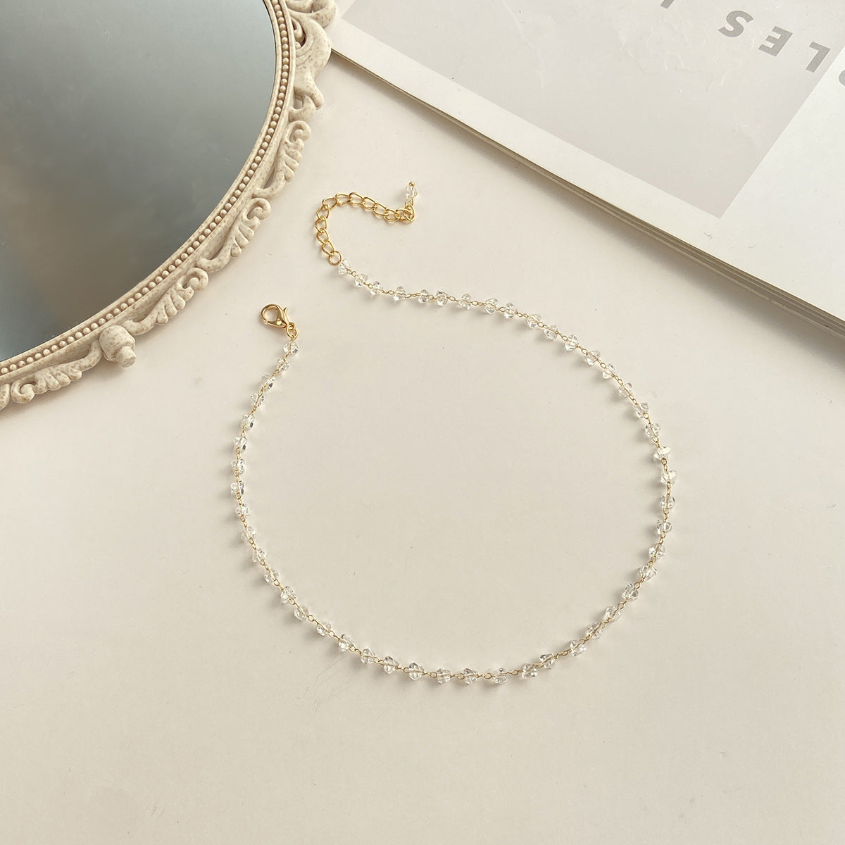 Creative Retro Simple Crystal Short Necklace Women