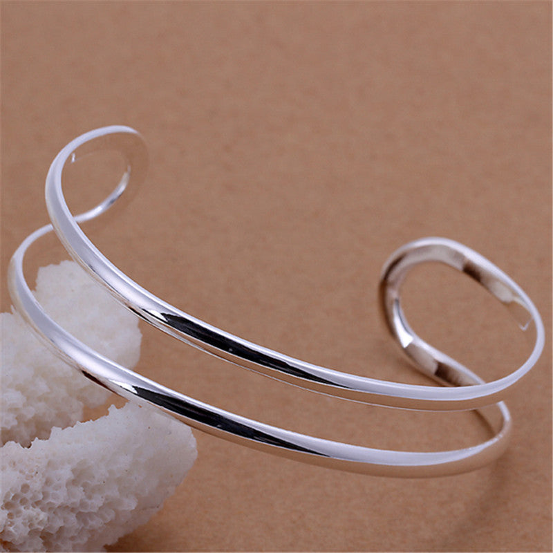 Another silver flat two-line bracelet women