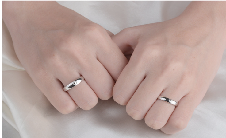 Simple And Fashionable Rings For Men And Women