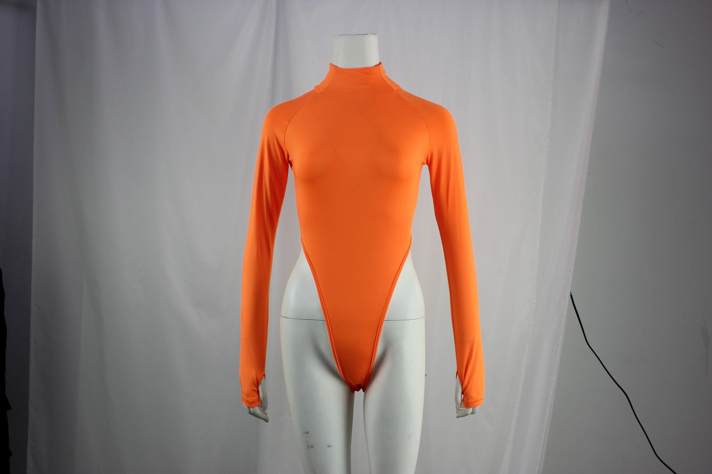 Slim-fit slim turtleneck bodysuit