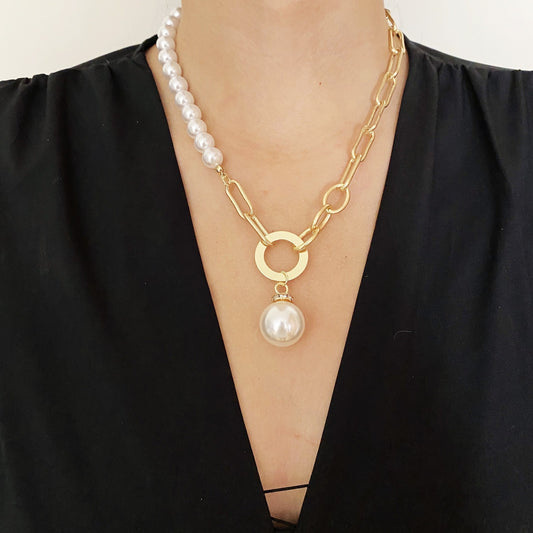 Retro Exaggerated Baroque Pearl Necklace Women