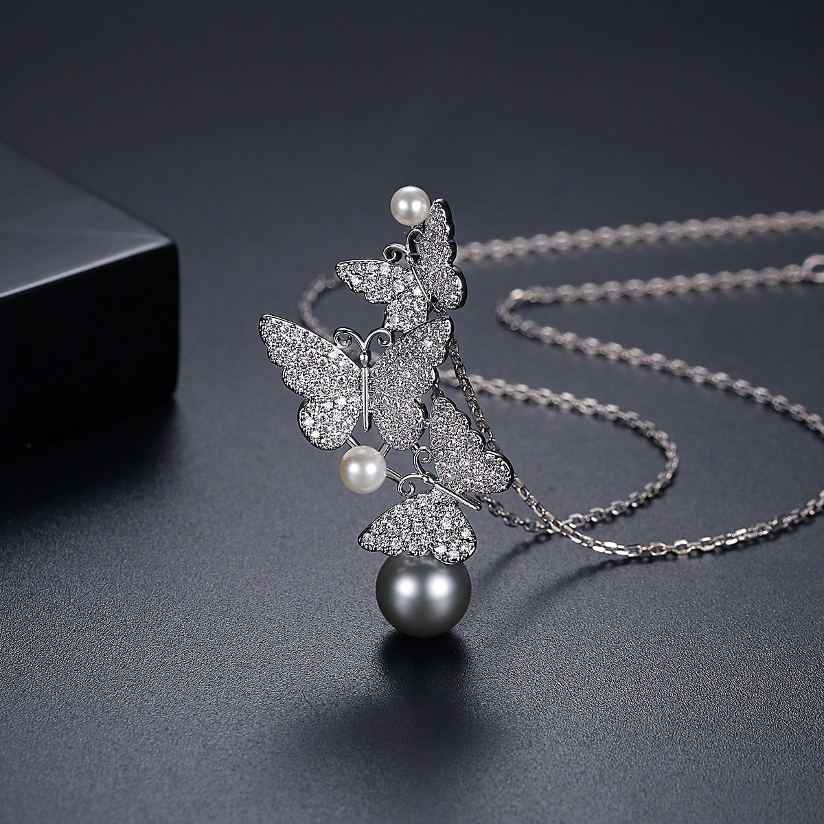 Flower Beard Butterfly Pearl Pendant Necklace Butterfly Necklace Women