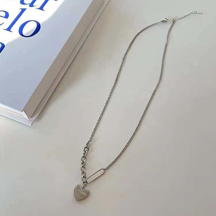 Gentle Love Pendant Necklace Versatile For Women