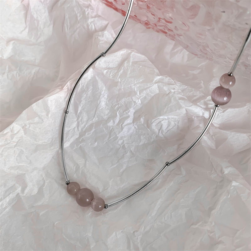 Women Peach Bead Necklace Is Fashionable